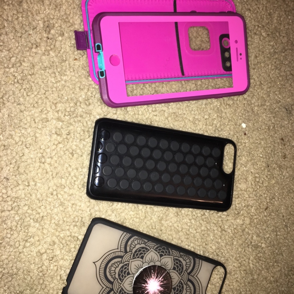3 Iphone cases